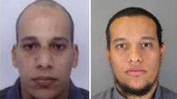 Cherif Kouachi, 32, (i) y su hermano Said Kouachi, 34, (d). 