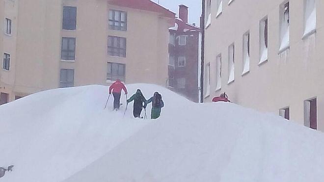 Las instalaciones de San Isidro, cubiertas por la nieve