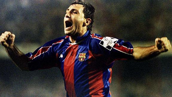 Stoichkov celebra un gol. 