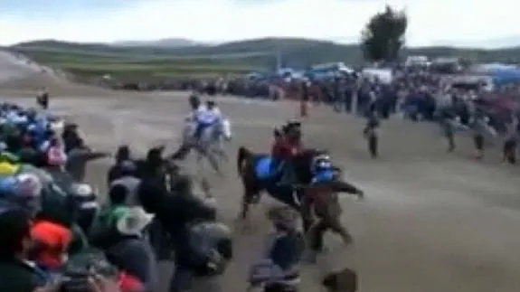 Tragedia en una carrera de caballos en Perú