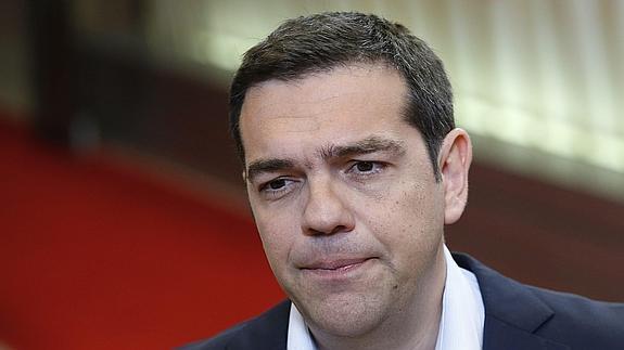 El primer ministro griego, Alexis Tsipras, tras su encuentro con Merkel y Hollande.