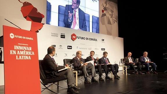 Mesa redonda del foro Futuro en Español.