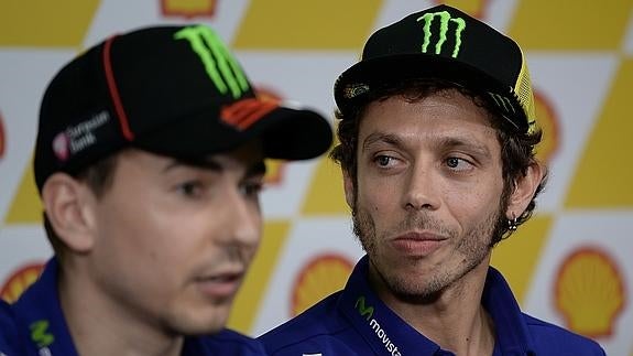 Jorge Lorenzo y Valentino Rossi. 