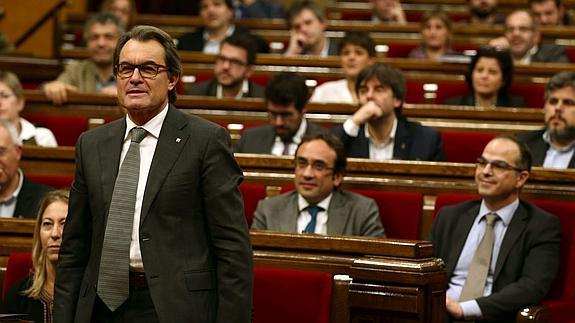 Artur Mas, durante la votación en el segundo debate de investidura en el Parlament.