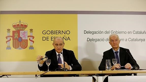 Jorge Fernández Díaz, junto al coordinador antiterrorista de la UE, Gilles Kerchove. 