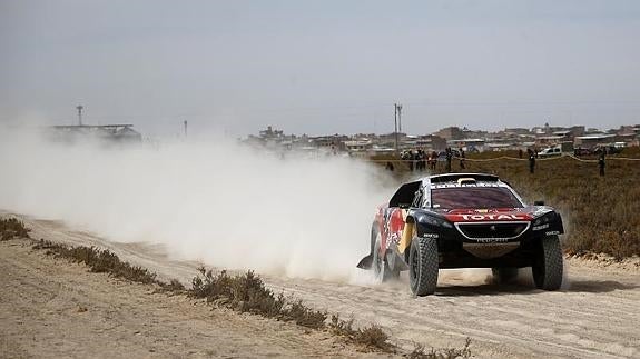 El francés Stephane Peterhansel, líder del Dakar. 