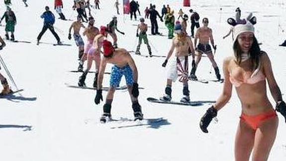 lEl descenso en bañador es una de las actividades más famosas de cada primavera