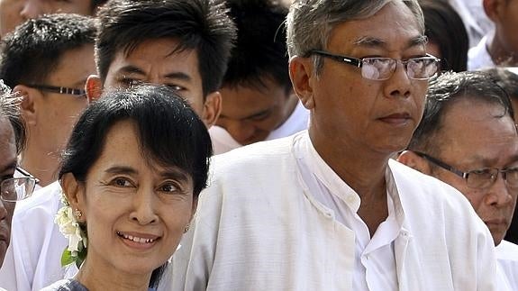 Htin Kyaw y Aung San Suu Kyi. 