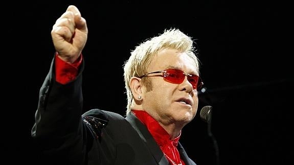 El cantante británico Elton John.