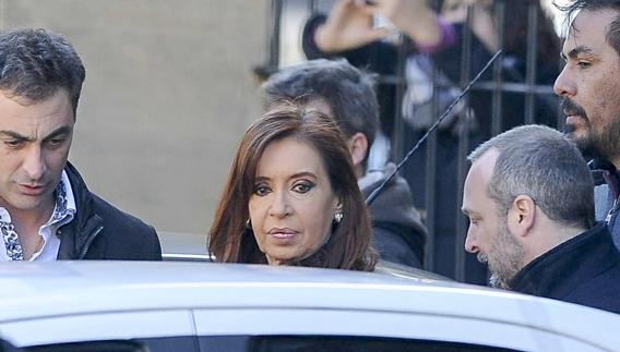 Cristina Fernández de Kirchner, a su salida de los juzgados de Comodoro Py, en Buenos Aires.