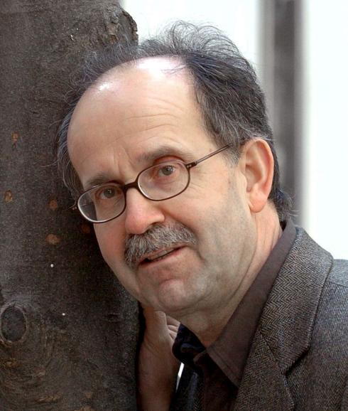 Muere Agustín Fernández Paz, referente de la literatura infantil y juvenil