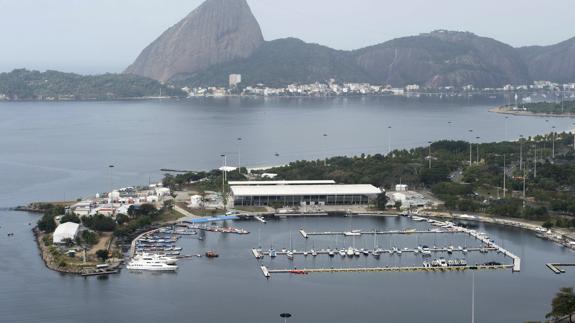 Vista de la Marina Da Gloria, antes del derrumbe de la rampa. 