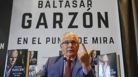 Baltasar Garzón, en la presentación de 'En el punto de mira'.