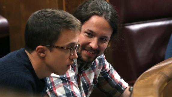 Pablo Iglesias e Íñigo Errejón en el Congreso.