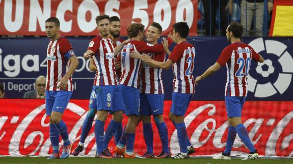 El Atlético celebra un gol ante el Málaga. 