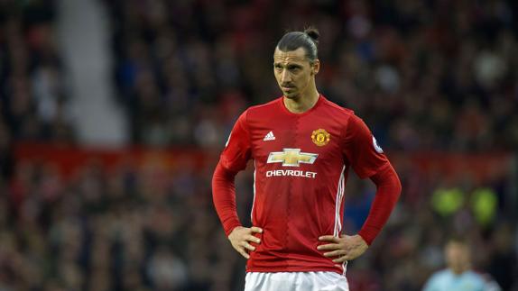 Ibrahimovic, en un partido con el United. 