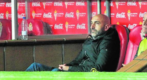 Abelardo Fernández, durante el partido ante el Eibar. 