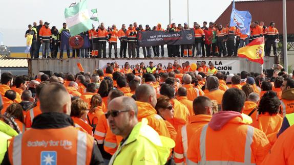 Una reunión de los estibadores en Algeciras.