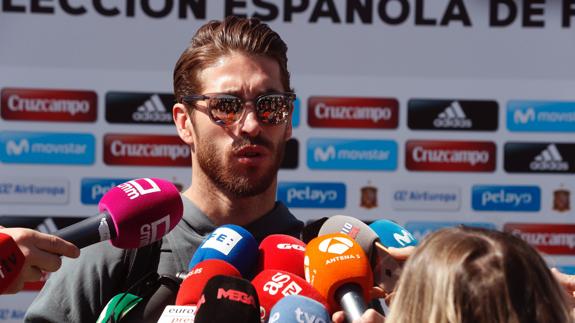 Sergio Ramos, a su llegada a la Ciudad del Fútbol de Las Rozas. 