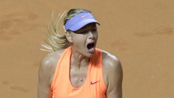 Maria Sharapova celebra su victoria. 