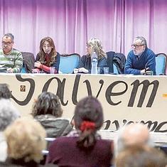 Asamblea de la plataforma Salvem el Cabanyal.