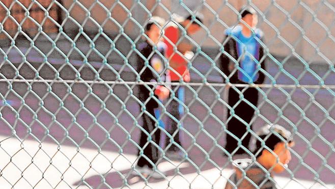 Familias de acogida exigen un protocolo médico que avise de enfermedades en los niños