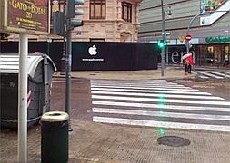 La tienda Apple de Valencia ya luce logotipo