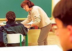 Educación pide a los profesores de instituto que den tres horas más de clase
