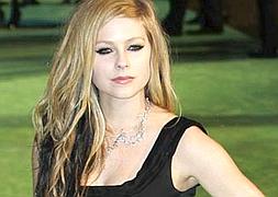 Avril Lavigne prepara su nueva línea de ropa | Las Provincias