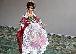 Las barbies valencianas hacen las maletas
