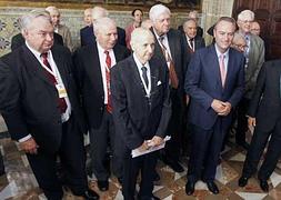 Fabra pide a los Premios Jaime I que propongan un modelo de financiación