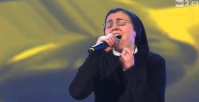 Actuación de Sor Cristina Scuccia en 'La Voz'./ Youtube