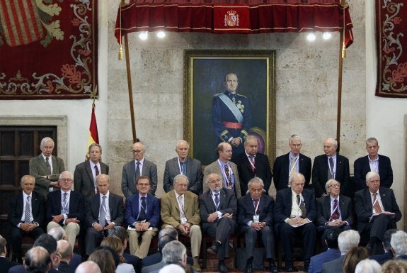 Los 19 Premios Nobel que forman parte del jurado de los Jaime I, reunidos en Valencia. :: irene marsilla