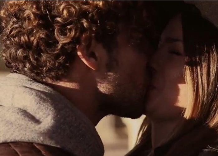 David Bisbal y la 'China' Suárez derrochan amor en el videoclip de 'Hoy'.