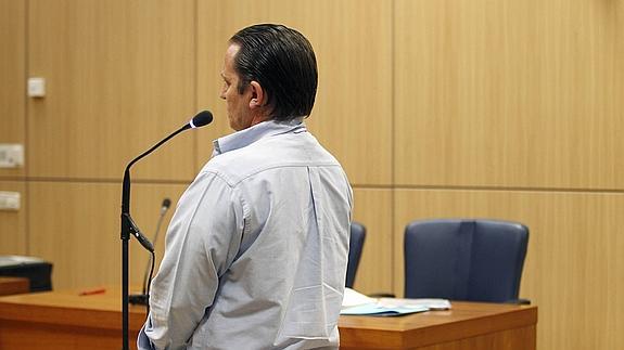 El ayudante de Francis Montesinos, acusado de un intento de violación, culpa al niño