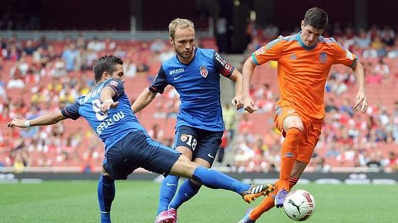 El Valencia empata frente al Mónaco en el primer partido de la Emirates Cup