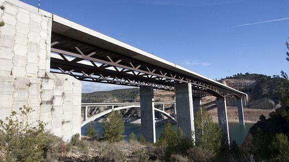 Viaducto de Contreras, en la A-3.