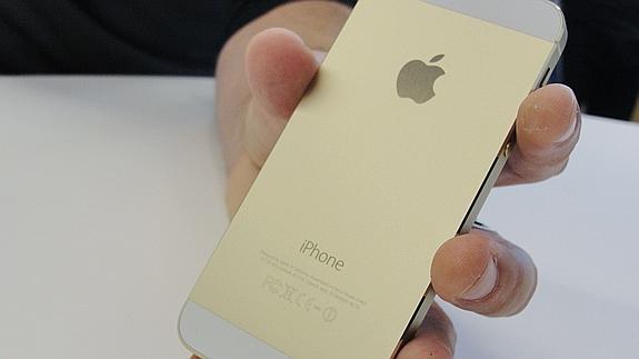 El iPhone 5S.