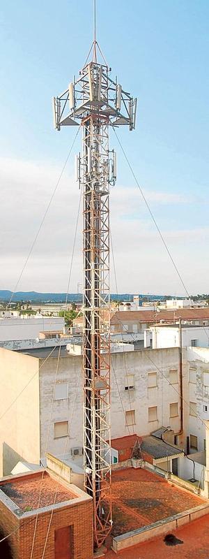 Los ayuntamientos no podrán paralizar la expropiación de azoteas para ubicar antenas