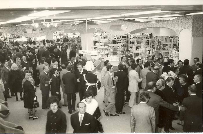 El Corte Inglés de Pintor Sorolla, el día de la inauguración. :: 