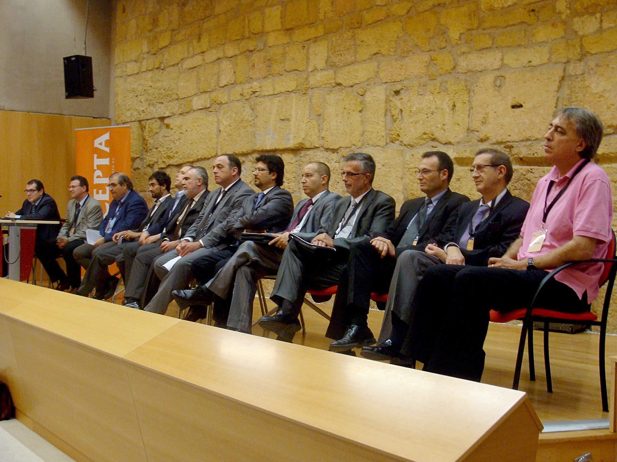 Los empresarios fijan 2017 como fecha para la llegada del corredor mediterráneo