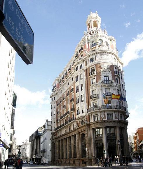 El edificio que acogía la sede del Banco de Valencia.