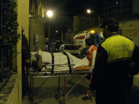 Un trabajador resulta herido al sufrir una descarga eléctrica en la subestación de Patraix