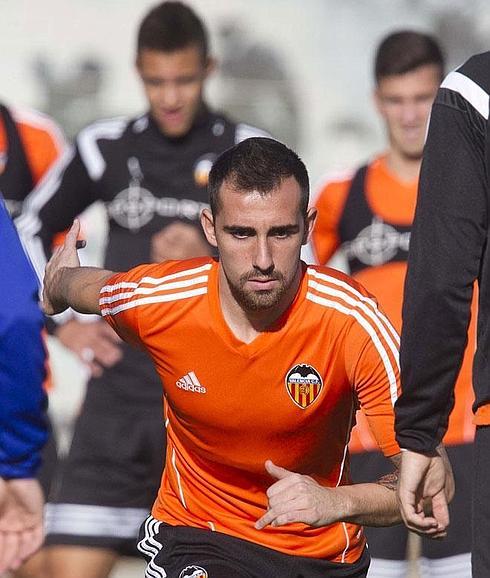 Paco Alcácer, en el entrenamiento de hoy.