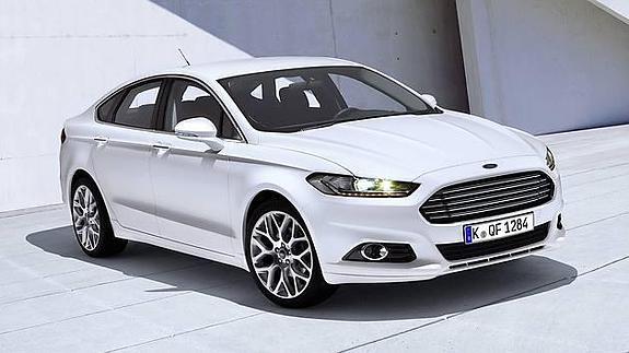 Ford inicia en Valencia la producción del Mondeo Hybrid, su primer híbrido en Europa