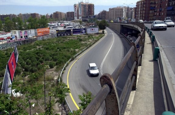 Parte de los terrenos de la primera fase del Parque central, vistos desde Giorgeta. :: jesús signes