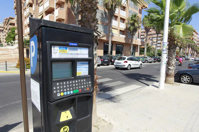 Máquina expendedora de la ORA en Valencia. 