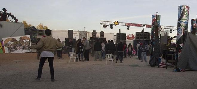 Fiesta Rave en el aerodromo El Campillo de Utiel, donde se reunieron a principios de enero cerca de 2500 personas.