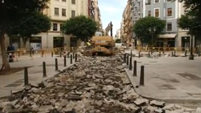 Más zanjas para las obras finalizadas en Ruzafa