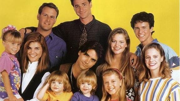 Los actores de 'Padres forzosos' se reeencuentran y cantan la canción de la serie